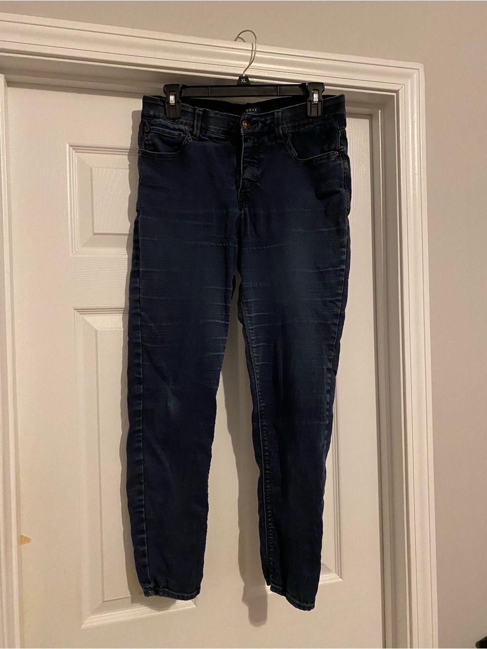 Women's Skinny Stretch Jeans in Dark Blue